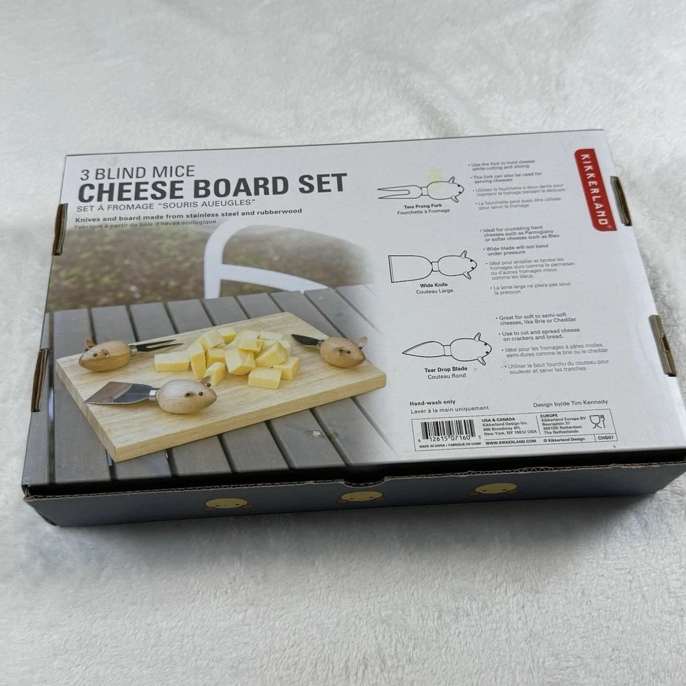 Kikkerland 3 Blind Mice Cheese Board Set Wood Board Mouse Knives Complete